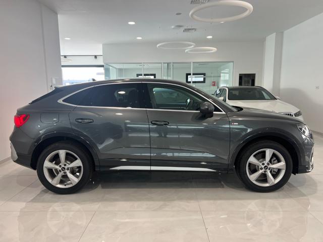 Audi Q3 Sportback 45 TFSI e S tronic S line edition KmZero - foto 2 di 4