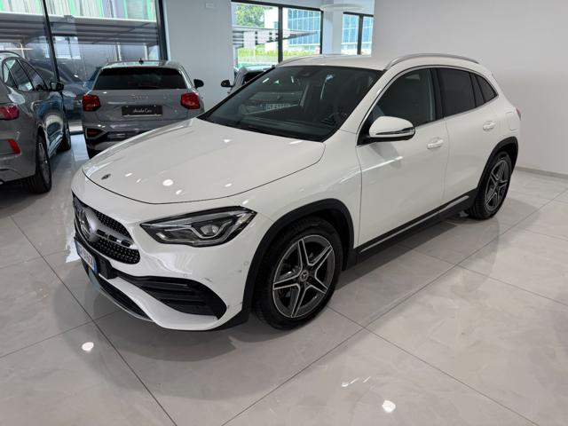 Mercedes-Benz GLA 200 Automatic Premium *GANCIO TRAINO* - foto 2 di 4