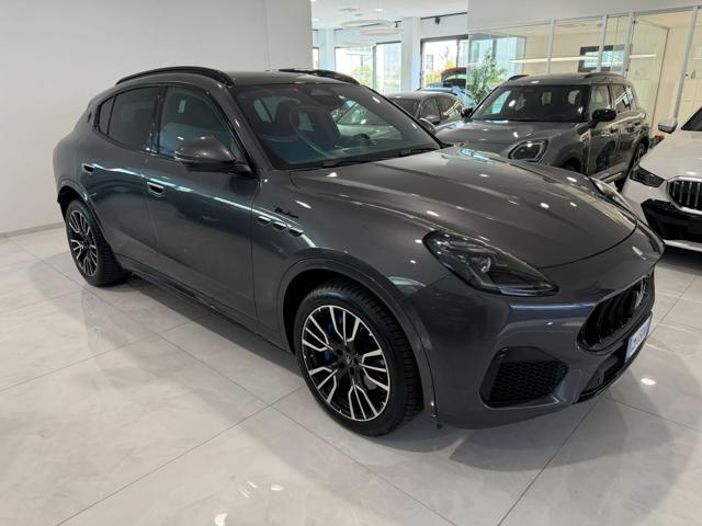 Maserati Grecale MHEV 330 CV AWD Modena *TETTO PANORAMICO* - foto 2 di 4