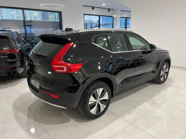 Volvo XC40 T4 Recharge Plug-in Hybrid Inscription Expression - foto 3 di 4