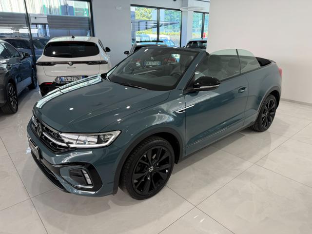 Volkswagen T-Roc Cabriolet 1.5 TSI ACT R-line *Winter Pack*, del 2023, 34.900 km, in vendita a Asolo (TV)