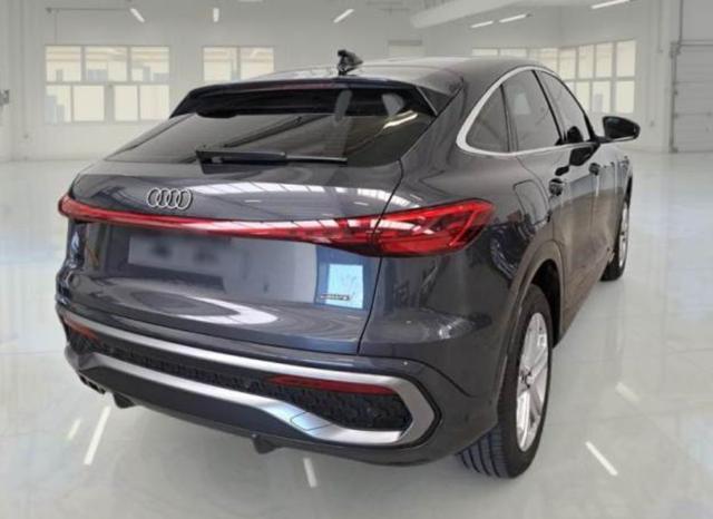 Audi Q5 SPB 40 TDI quattro S tronic S line Edition - foto 2 di 4