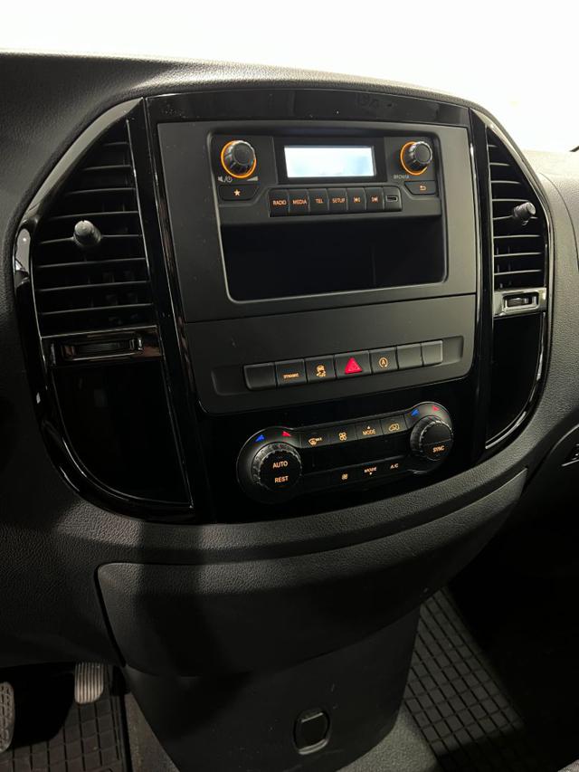 Mercedes-Benz Vito 2.0 116 CDI Aut. long 3 posti ganc.traino usato a ASOLO
