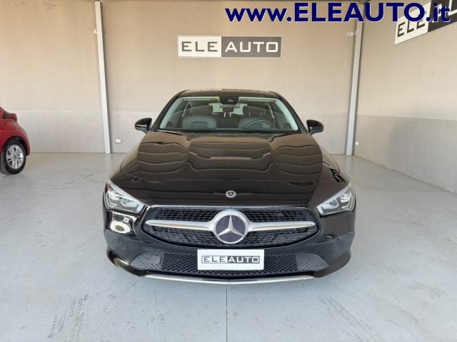 Mercedes-Benz CLA 200 d 150cv Automatic Shooting Brake Sport Iva Esposta - foto 2 di 4