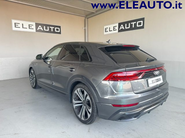 Audi Q8 50 TDI 286CV quattro S line - Guscio Vent - 22" - foto 4 di 4