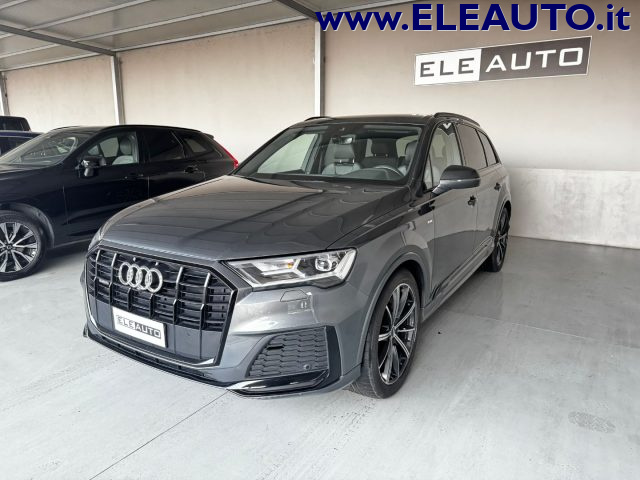 Audi Q7 50 TDI 286cv quattro S Line Identity Black usato a SEDRIANO