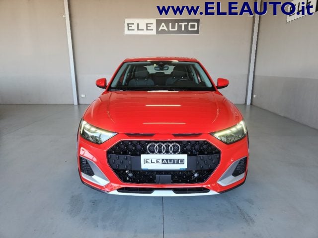 Audi A1 Allstreet 30 TFSI S tronic Identity Contrast - foto 2 di 4