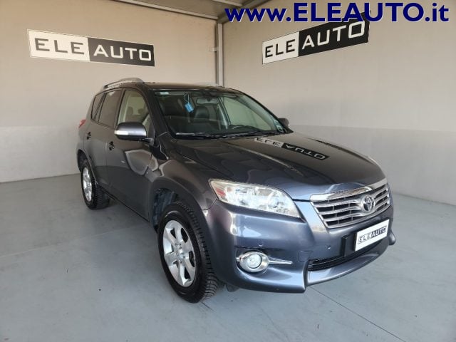 Toyota RAV 4 RAV4 2.2 D-4D 150 CV DPF Exclusive, del 2010, 230.000 km, in vendita a Sedriano (MI)