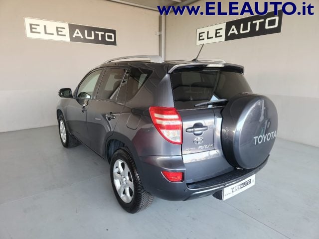 Toyota RAV 4 RAV4 2.2 D-4D 150 CV DPF Exclusive - foto 4 di 4