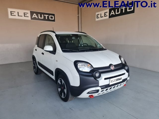 Fiat Panda 1.0 FireFly S&S Hybrid City Cross - Uconnect, del 2024, 45.000 km, in vendita a Sedriano (MI)