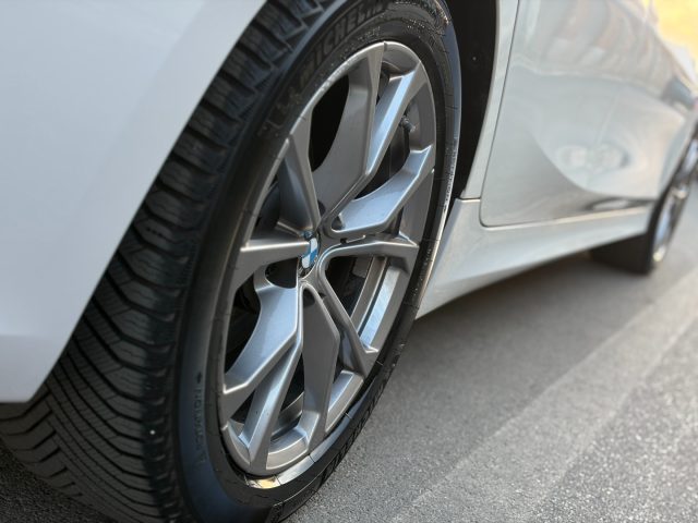 BMW 320 d 48V xDrive Touring Sport - foto 4 di 4