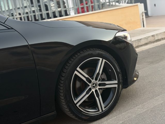 Mercedes-Benz CLA 200 d Automatic Shooting Brake - foto 3 di 4