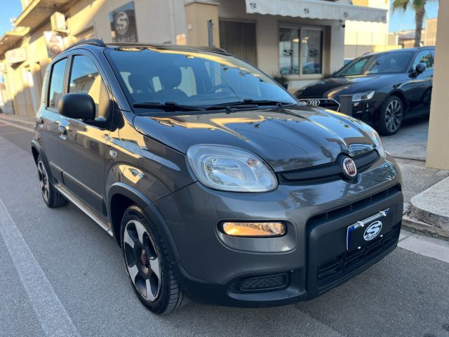 Fiat Panda 1.0 Hybrid City Life - foto 2 di 4