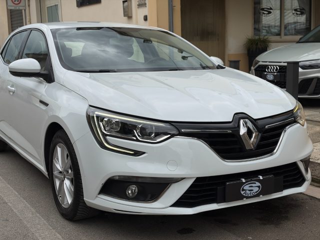 Renault Megane 1.5 dCi 115 CV Business - foto 2 di 4