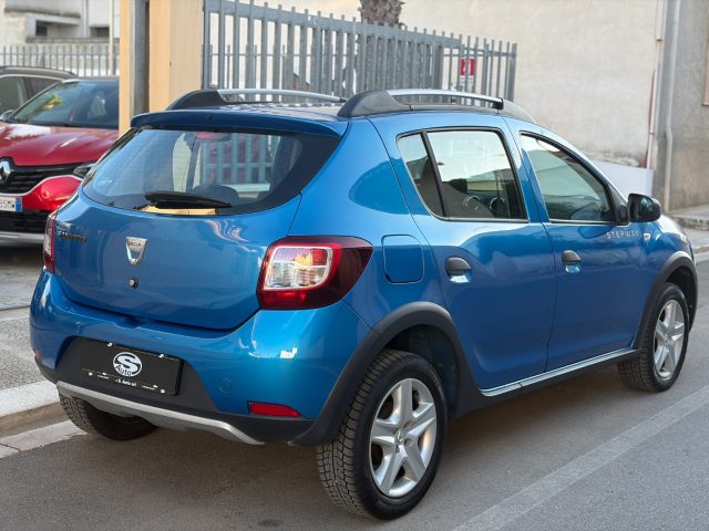 Dacia Sandero Stepway 1.5 dCi 90CV - foto 3 di 4