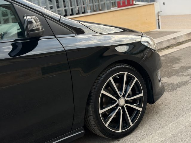 Mercedes-Benz B 200 d 136Cv Sport - foto 3 di 4