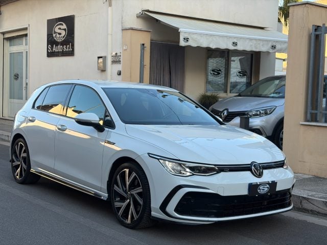 Volkswagen Golf 2.0 TDI 150 CV R-Line usato a SAN MICHELE SALENTINO