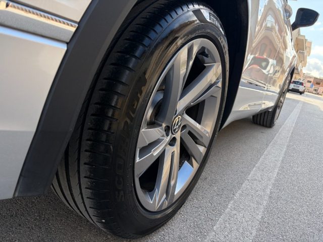 Volkswagen Tiguan 2.0TDI 150 DSG R-Line *69000KM* - foto 4 di 4