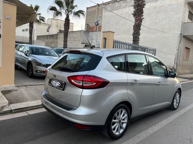 Ford C-Max 1.5TDCi Titanium - foto 4 di 4