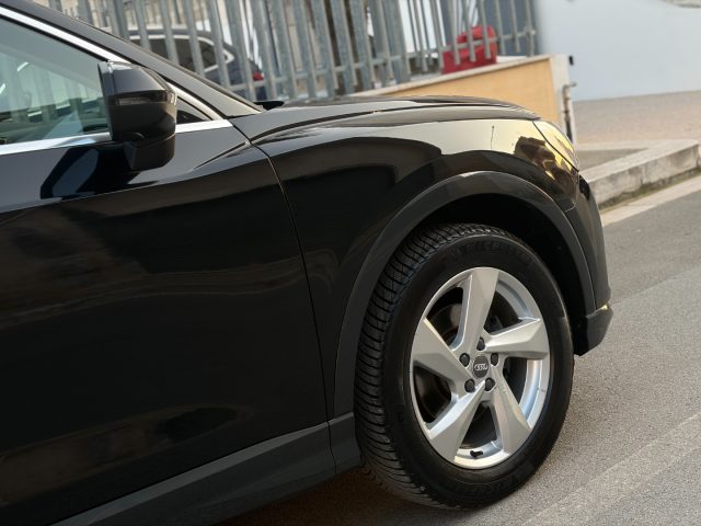 Audi Q3 35 2.0 TDI S-tronic Advanced - foto 3 di 27