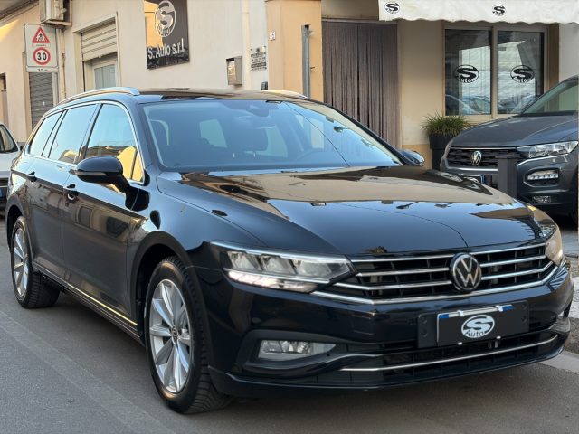 Volkswagen Passat Variant 2.0 TDI 150 DSG Business - foto 2 di 4