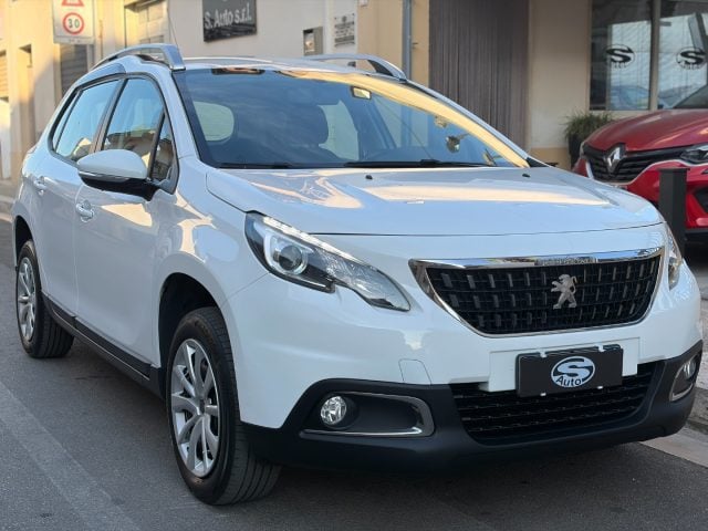 Peugeot 2008 1.2 82Cv Business - foto 2 di 21
