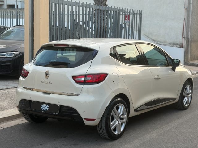 Renault Clio 1.5dCi 75CV Energy Intens - foto 3 di 17