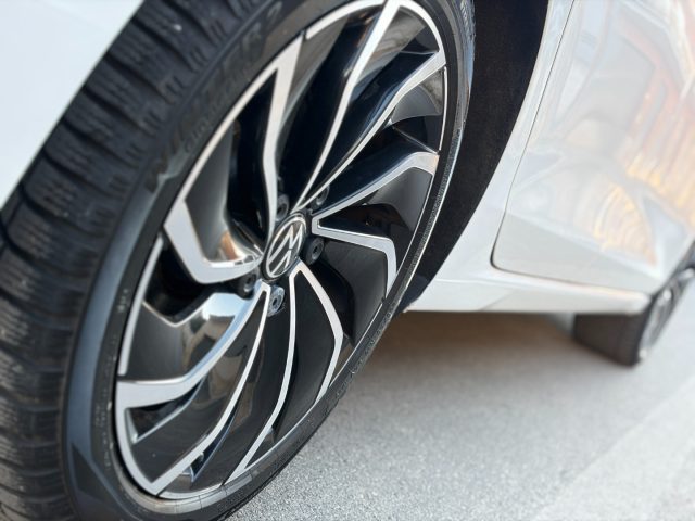 Volkswagen Golf 2.0 TDI 150 DSG Style - foto 4 di 4