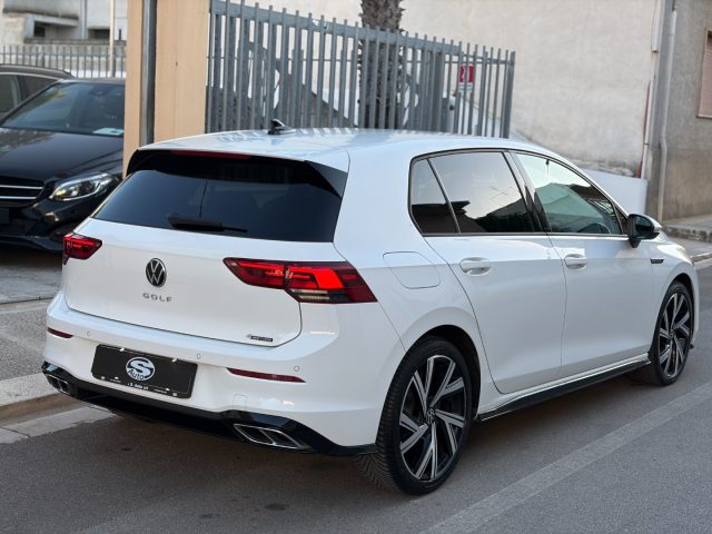 Volkswagen Golf 2.0 TDI 150 CV R-Line - foto 4 di 4