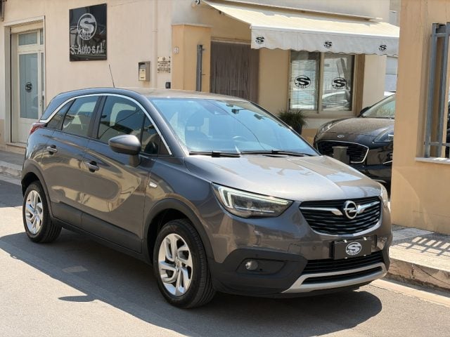 Opel Crossland X 1.5 ECOTEC D 102CV Innovation, del 2020, 168.000 km, in vendita a San Michele Salentino (BR)