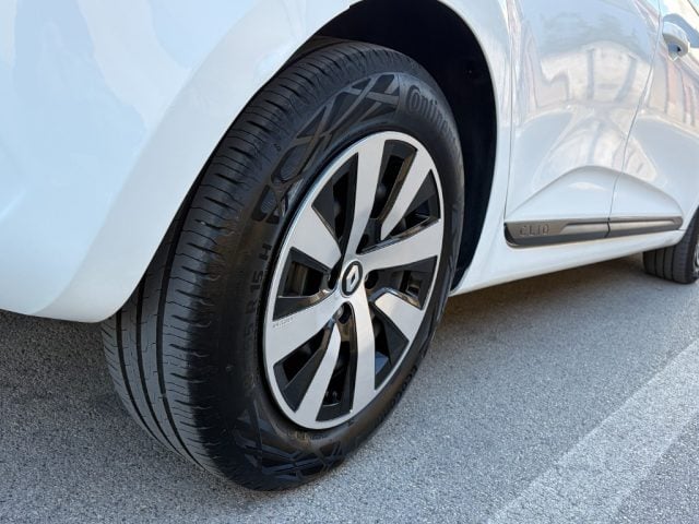 Renault Clio 1.0TCe 90CV Evolution - foto 4 di 4