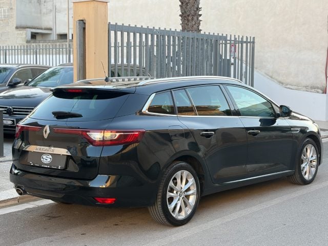 Renault Megane Sporter 1.5dCi 110 EDC Energy Intens - foto 3 di 4