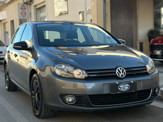 Volkswagen Golf 1.6TDI DSG Highline - foto 2 di 4
