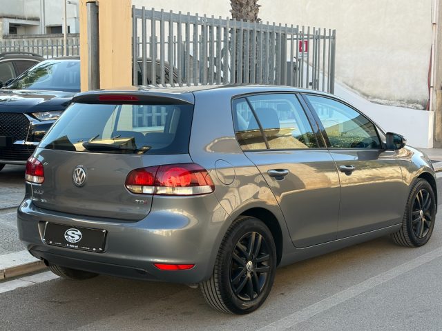Volkswagen Golf 1.6TDI DSG Highline - foto 3 di 4