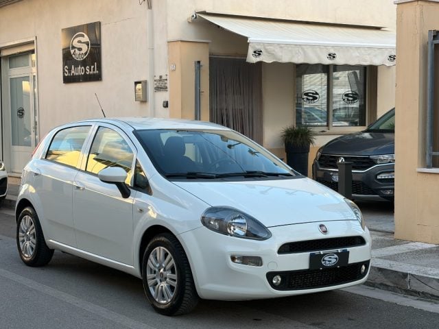 Fiat Punto 1.3MJT 95 Lounge Euro 6*, del 2017, 150.000 km, in vendita a San Michele Salentino (BR)