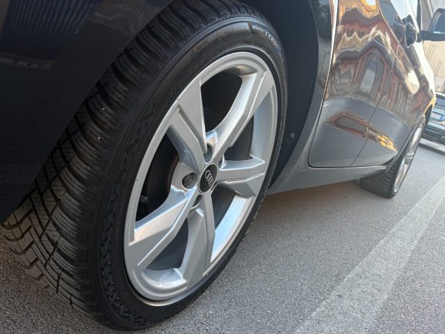 Audi A1 SPB 1.0 95 TFSI Admired - foto 4 di 4