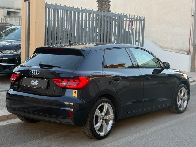 Audi A1 SPB 1.0 95 TFSI Admired - foto 3 di 4