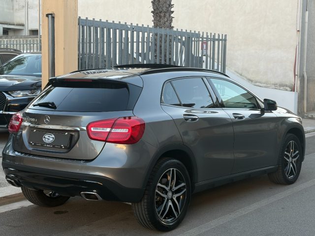 Mercedes-Benz GLA 200 d Automatic Enduro *Tetto* - foto 3 di 4