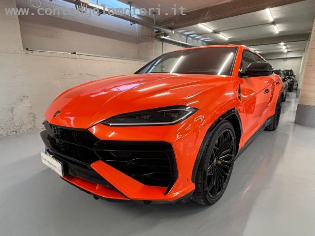 Lamborghini Urus 4.0 SE vettura ufficiale usato a ARZANO