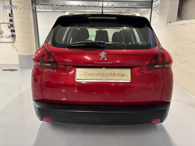 Peugeot 2008 PureTech 82 - foto 2 di 4
