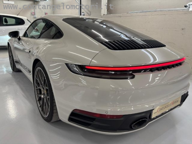 Porsche 911 Carrera - foto 3 di 4