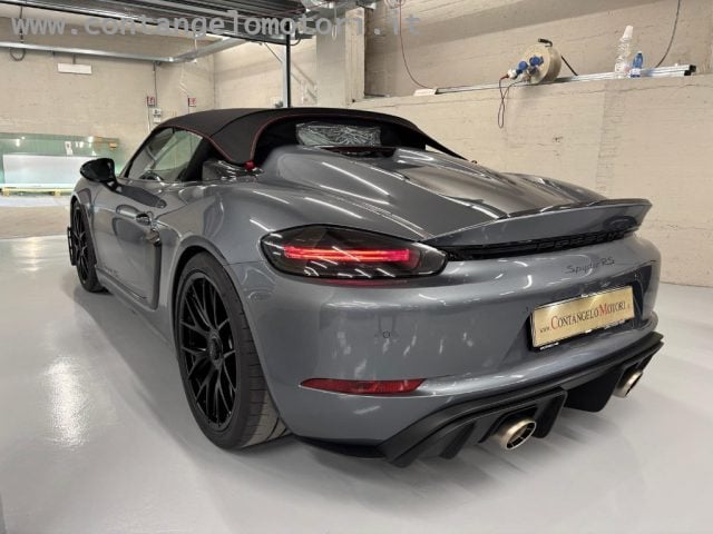Porsche 718 Spyder RS ufficiale italiana - foto 3 di 28