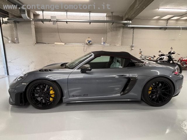 Porsche 718 Spyder RS ufficiale italiana - foto 2 di 28