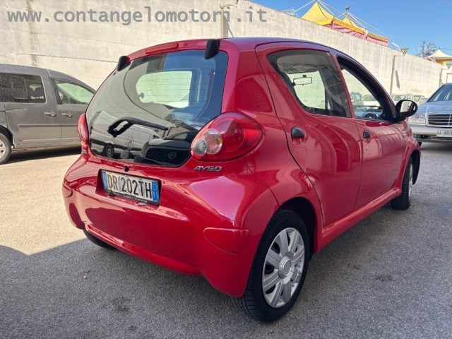 Toyota Aygo 1.0 12V VVT-i 5 porte - foto 3 di 4