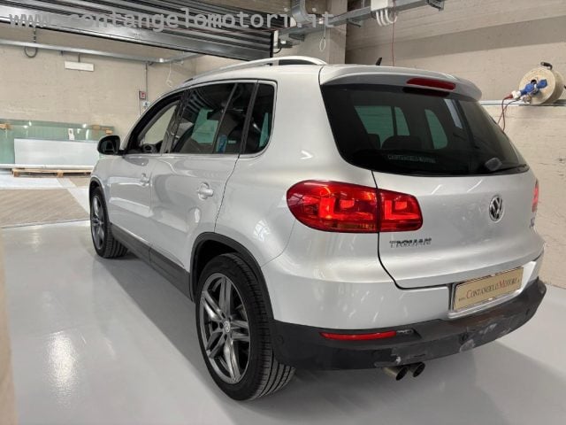 Volkswagen Tiguan 2.0 TDI 110 CV Sport & Style BlueMotion Technology - foto 2 di 4