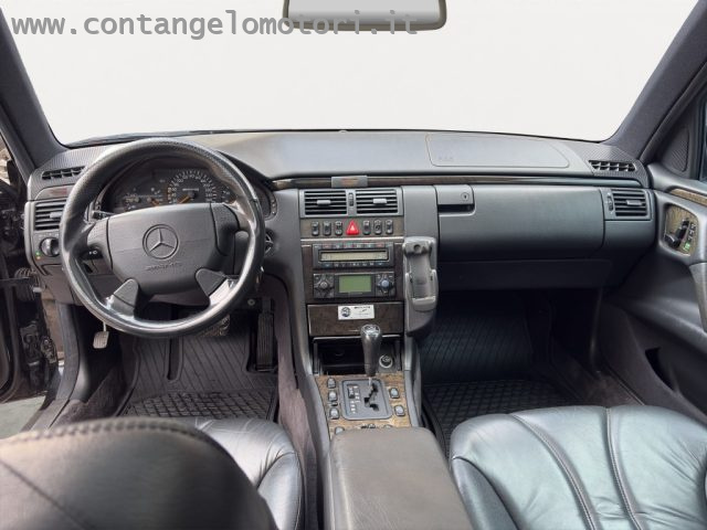 Mercedes-Benz E 55 cat S.W. AMG, del 1998, 201.566 km, in vendita a Arzano (NA)