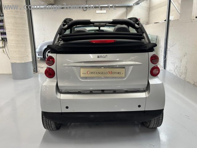 smart forTwo 1000 52 kW cabrio passion - foto 4 di 4