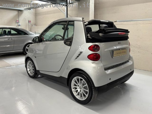 smart forTwo 1000 52 kW cabrio passion - foto 3 di 4