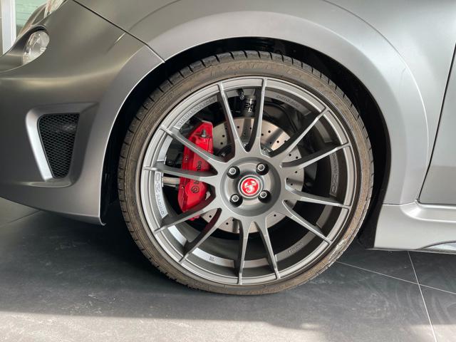 Abarth 695 1.4 Turbo T-Jet 190 CV Biposto KM0 CIFRE TARGA 695, del 2016, 165 km, in vendita a Arzano (NA)