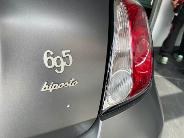 Abarth 695 1.4 Turbo T-Jet 190 CV Biposto KM0 CIFRE TARGA 695, del 2016, 165 km, in vendita a Arzano (NA)
